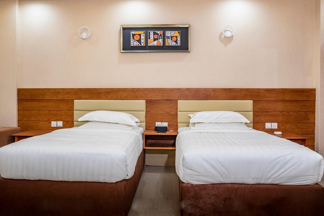 Red-5 - Al Safa Suites Salalah Eksteriør billede
